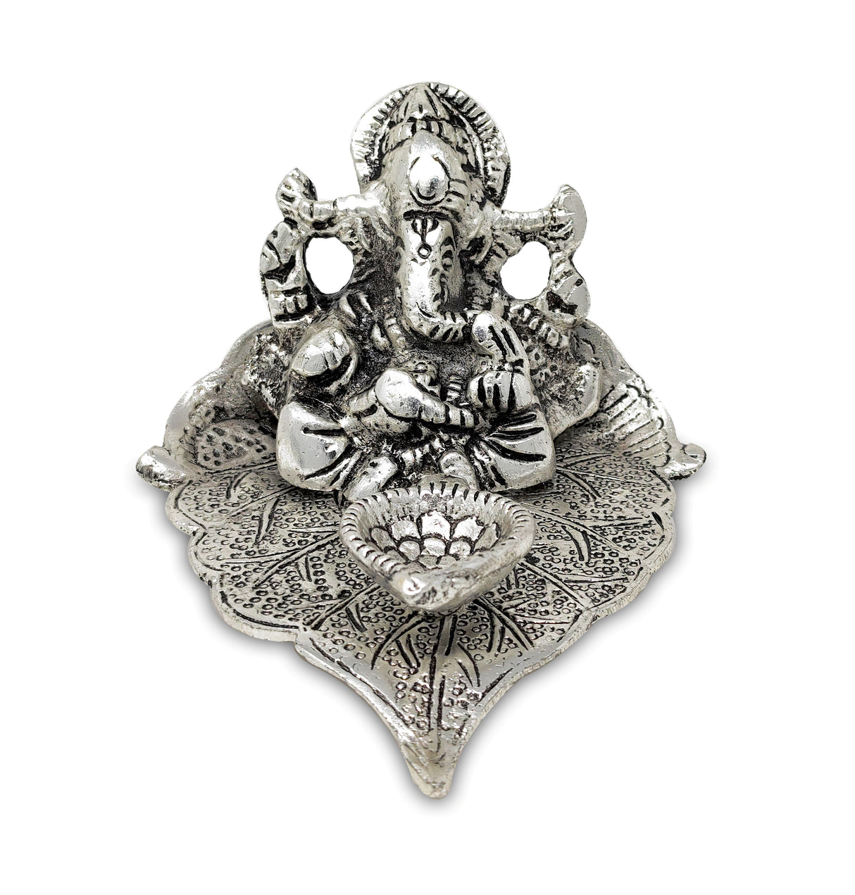 NOBILITY German Silver Diya Ganesha on Leaf Oil Lamp Statue Idol with Blue Velvet Gift Box Pooja Items Diwali Decoration Puja Gifts Handmade Oil Lamp Traditional Indian Deepawali Gift Items