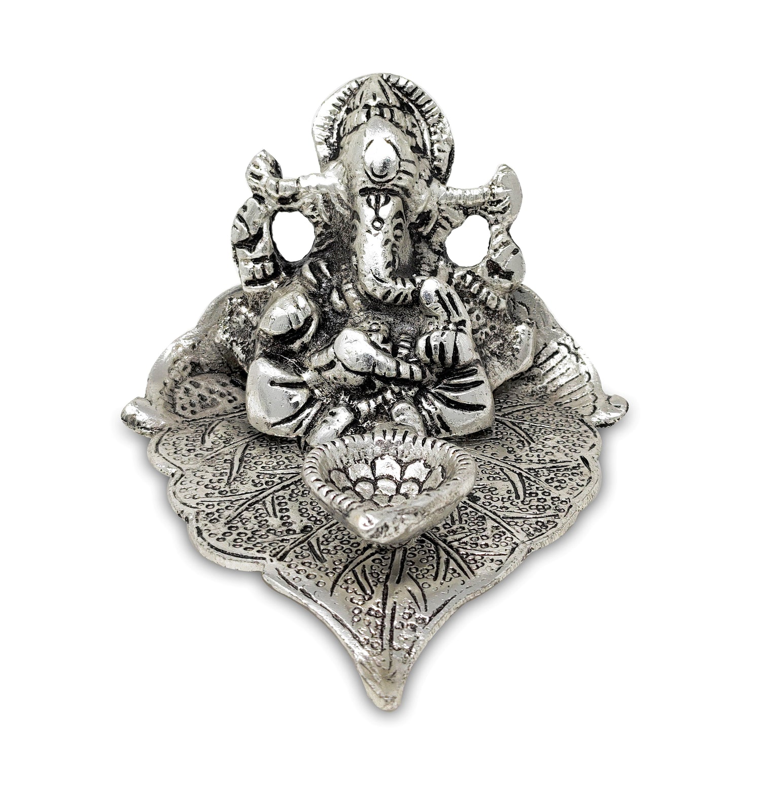 NOBILITY German Silver Diya Ganesha on Leaf Oil Lamp Statue Idol with Blue Velvet Gift Box Pooja Items Diwali Decoration Puja Gifts Handmade Oil Lamp Traditional Indian Deepawali Gift Items